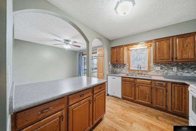 3311 N 72nd Street, Lincoln, NE 68507