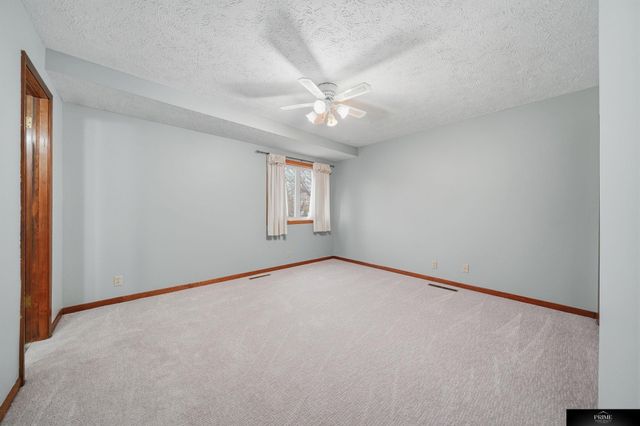 3311 N 72nd Street, Lincoln, NE 68507