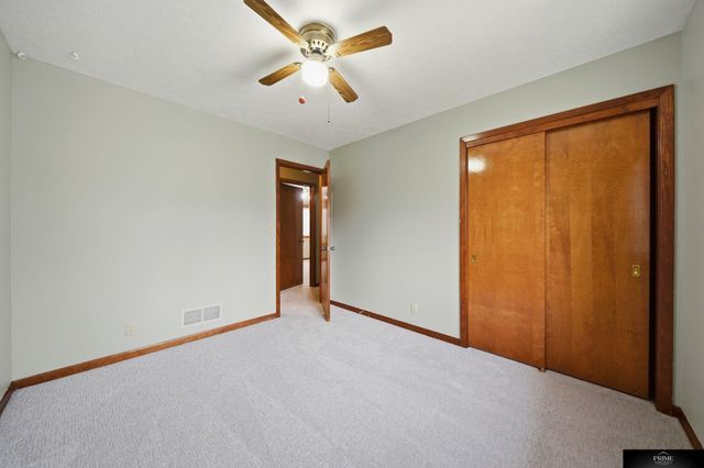 3311 N 72nd Street, Lincoln, NE 68507