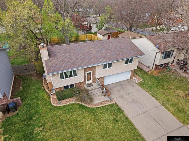 3311 N 72nd Street, Lincoln, NE 68507