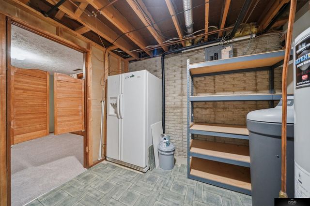 3311 N 72nd Street, Lincoln, NE 68507