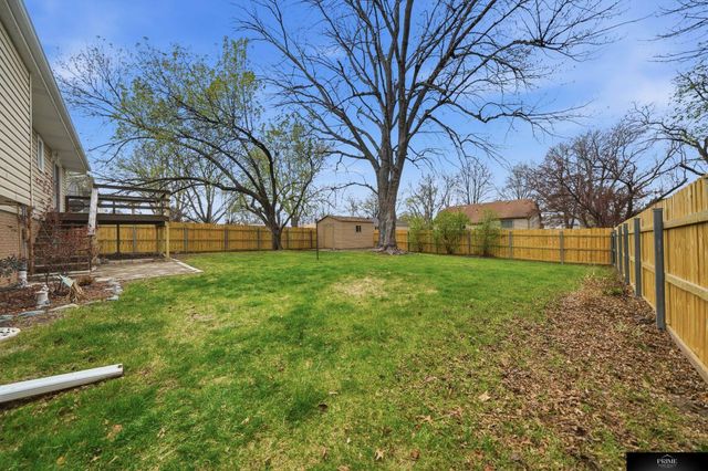 3311 N 72nd Street, Lincoln, NE 68507