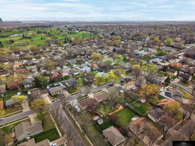 3311 N 72nd Street, Lincoln, NE 68507