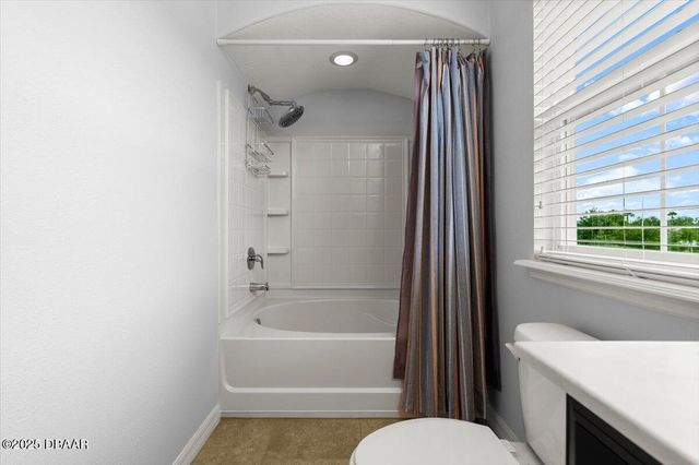 107 Wentworth Grande Drive, Daytona Beach, FL 32124