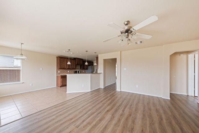 2022 Wellington Point, Heartland, TX 75126