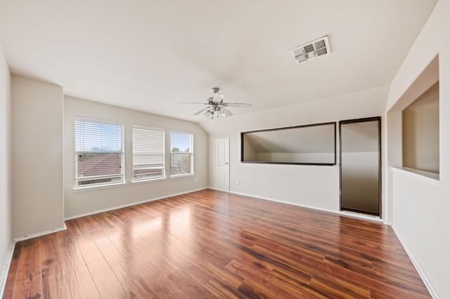 2022 Wellington Point, Heartland, TX 75126