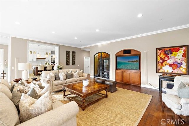 25282 Derbyhill, Laguna Hills, CA 92653