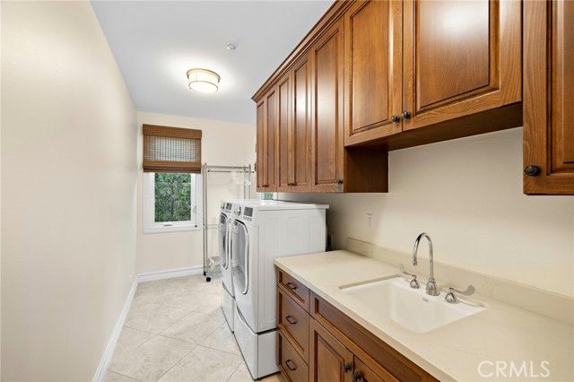 25282 Derbyhill, Laguna Hills, CA 92653