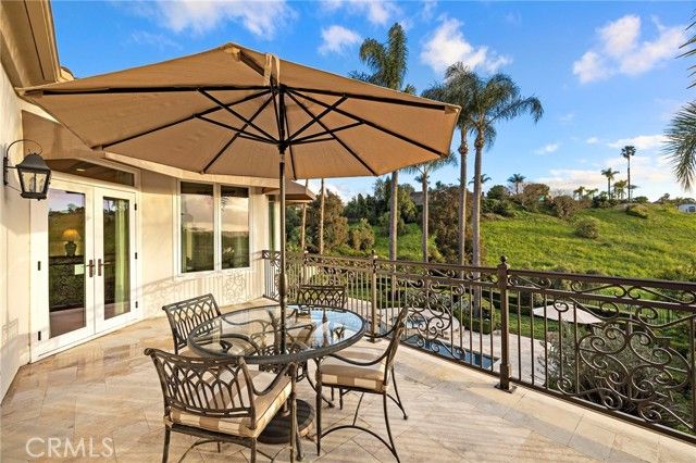 25282 Derbyhill, Laguna Hills, CA 92653