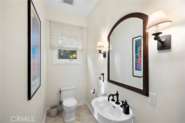 25282 Derbyhill, Laguna Hills, CA 92653