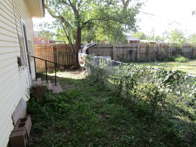 504 S Concho Street, Coleman, TX 76834