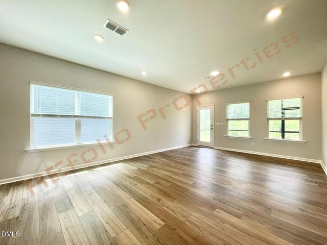 1605 Immagene Way, Fuquay Varina, NC 27526