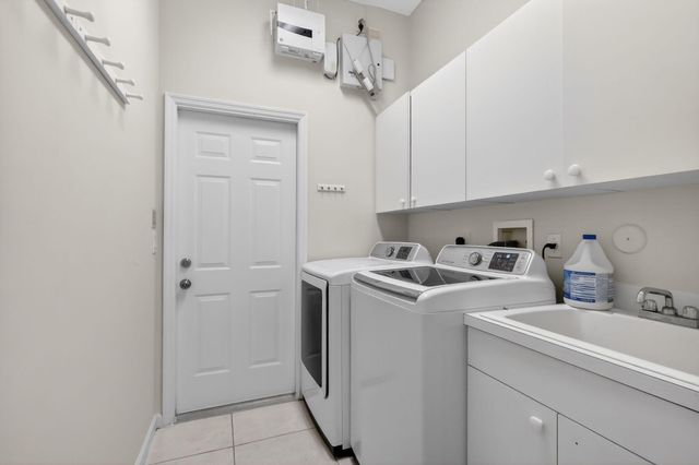 1500 Firethorn Drive, Wellington, FL 33414