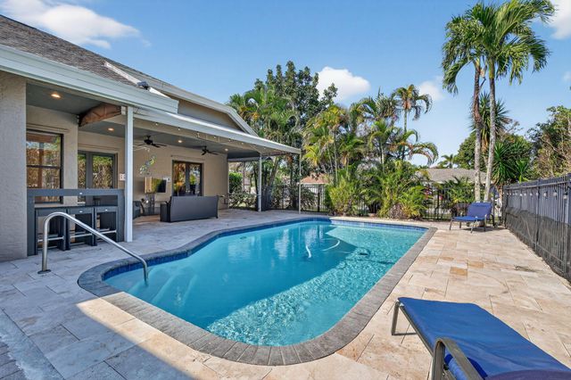 1500 Firethorn Drive, Wellington, FL 33414