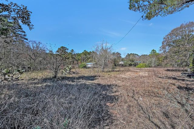 6931 Hidden Acres Drive, Cleveland, TX 77328