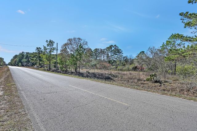 6931 Hidden Acres Drive, Cleveland, TX 77328