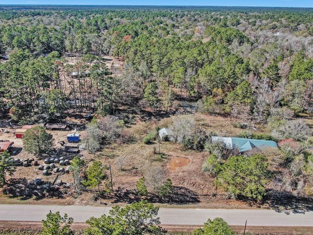 6931 Hidden Acres Drive, Cleveland, TX 77328