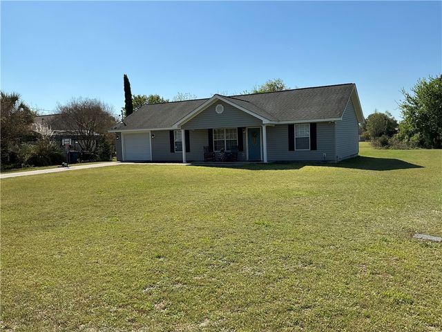 4078 Meadow Circle, Blackshear, GA 31516