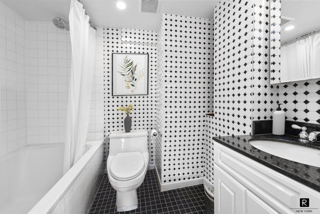 210 E 36th Street PH-C, New York City, NY 10016