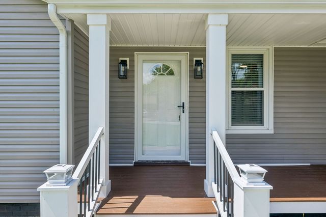 105 N Hampton Ct, Smyrna, TN 37167