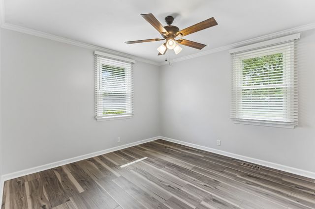 105 N Hampton Ct, Smyrna, TN 37167