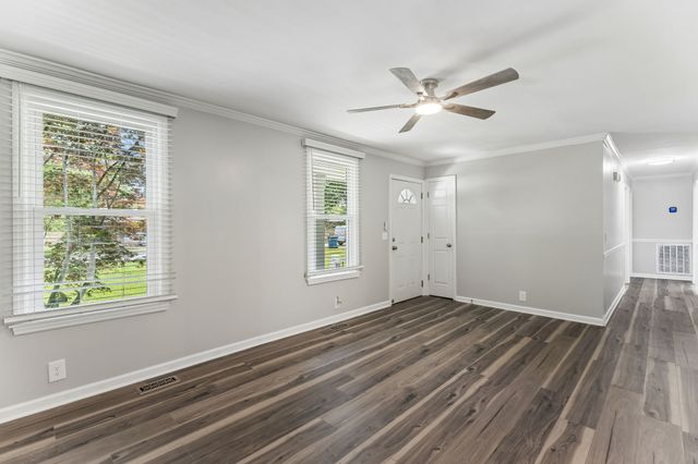 105 N Hampton Ct, Smyrna, TN 37167