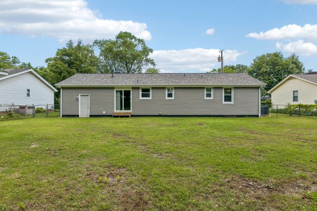 105 N Hampton Ct, Smyrna, TN 37167