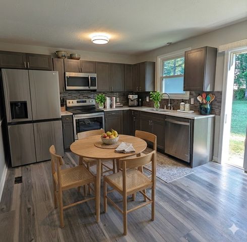 105 N Hampton Ct, Smyrna, TN 37167