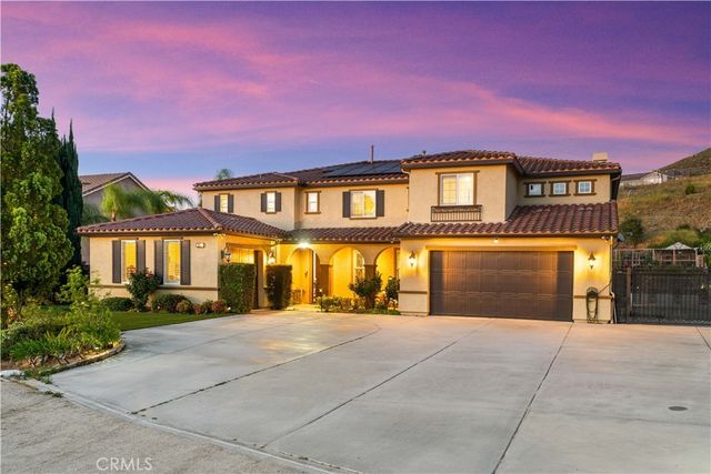 3101 Curly Horse Way, Norco, CA 92860