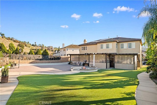 3101 Curly Horse Way, Norco, CA 92860