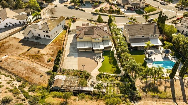 3101 Curly Horse Way, Norco, CA 92860