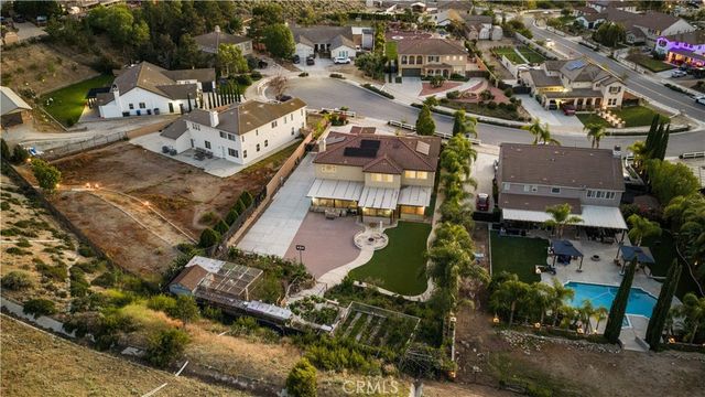 3101 Curly Horse Way, Norco, CA 92860