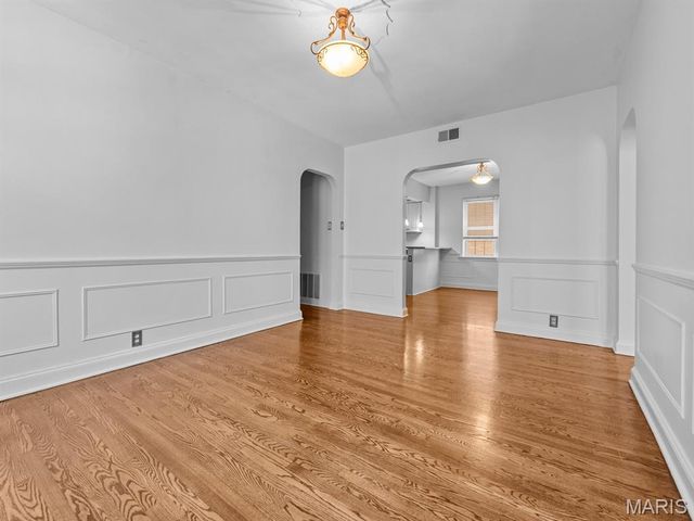 7532 Cromwell Dr. 2N, Clayton, MO 63105