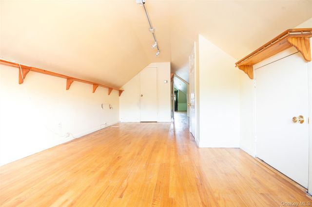 916 Hollywood Avenue, Bronx, NY 10465