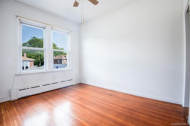 916 Hollywood Avenue, Bronx, NY 10465