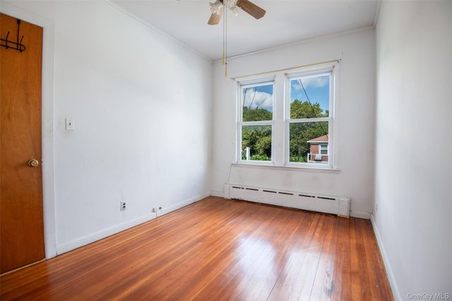 916 Hollywood Avenue, Bronx, NY 10465