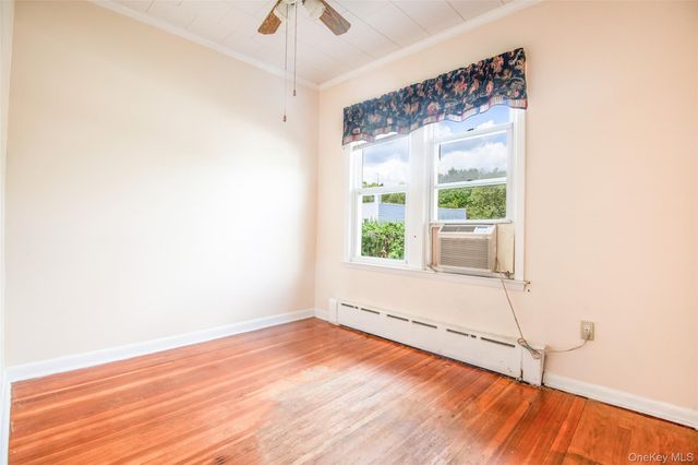 916 Hollywood Avenue, Bronx, NY 10465