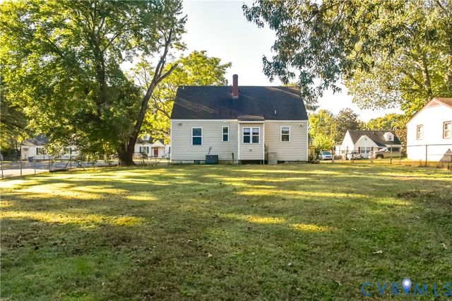 3000 Brentwood Cir, North Chesterfield, VA 23237