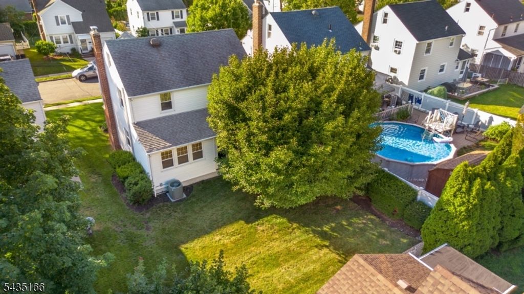 15 Glenwood St, Clifton City, NJ 07013 — photo 3