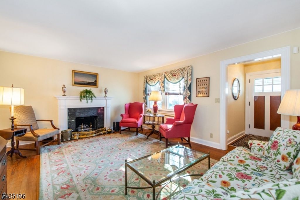 15 Glenwood St, Clifton City, NJ 07013 — photo 5