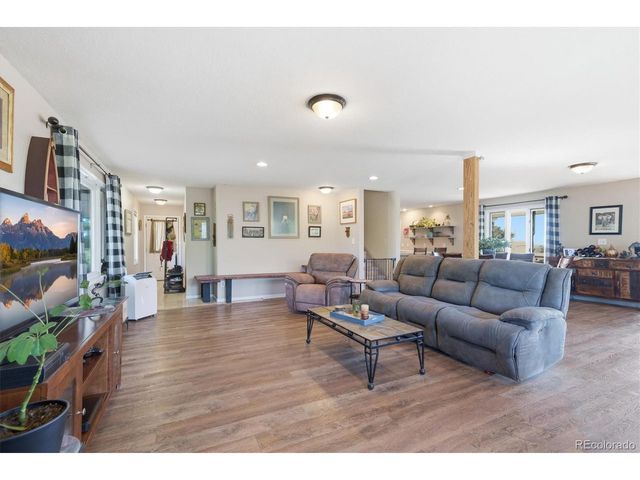 20256 Northmoor Dr, Johnstown, CO 80534
