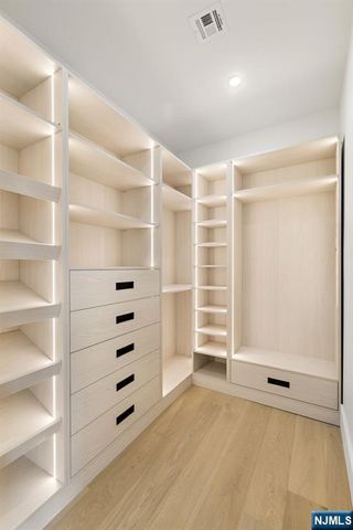 210 Hillcrest Drive, Paramus, NJ 07652