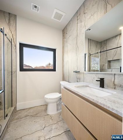 210 Hillcrest Drive, Paramus, NJ 07652