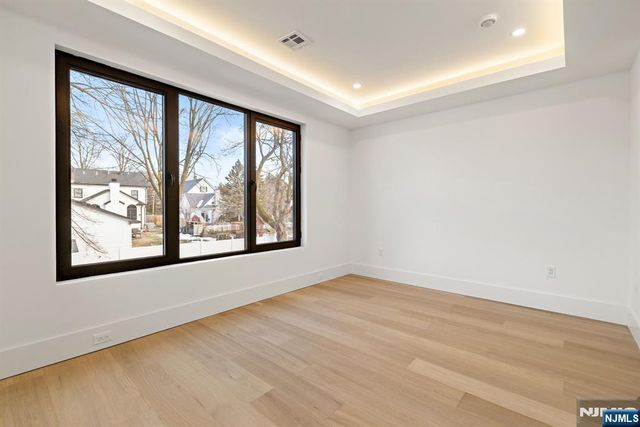 210 Hillcrest Drive, Paramus, NJ 07652