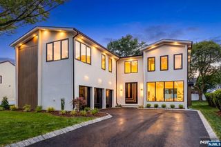 210 Hillcrest Drive, Paramus, NJ 07652