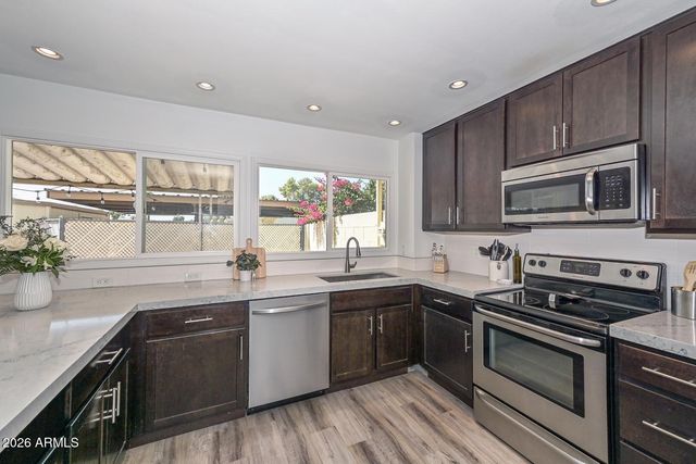 8305 E VISTA Drive, Scottsdale, AZ 85250