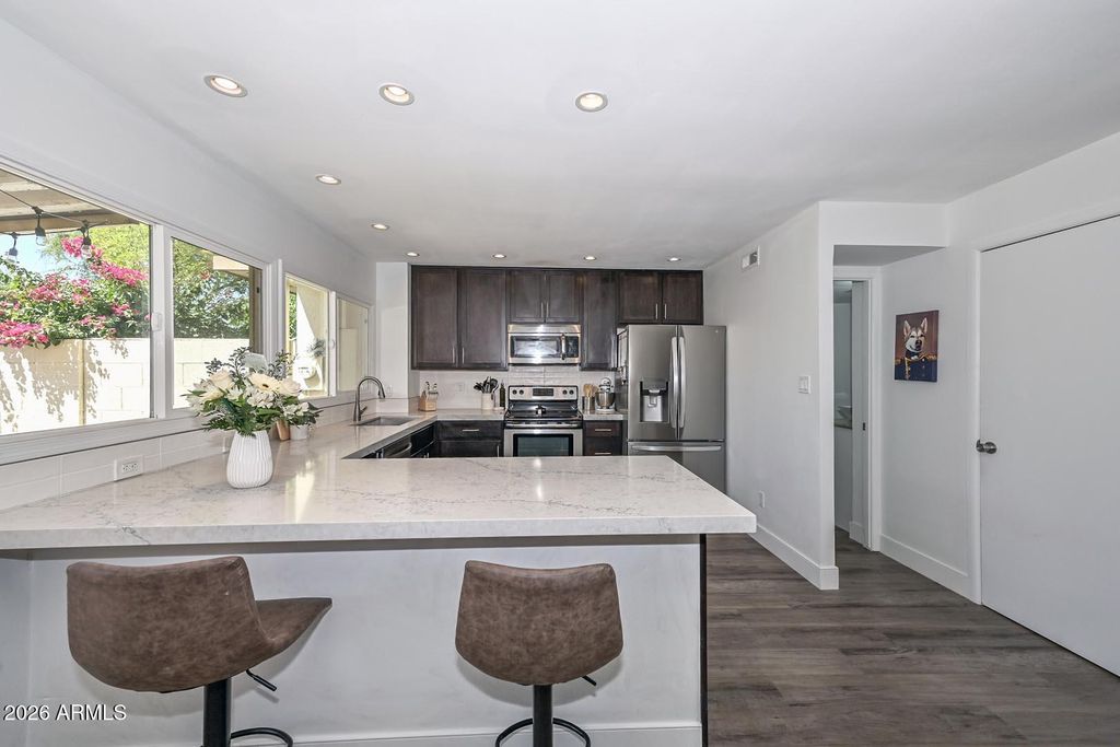 8305 E VISTA Drive, Scottsdale, AZ 85250 — photo 3