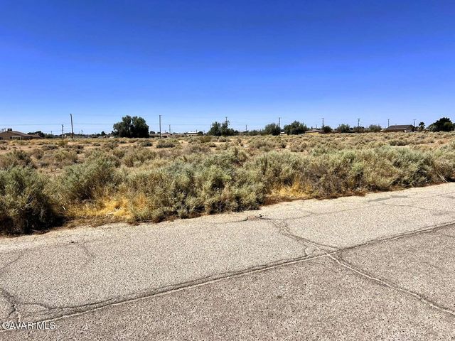 8536 Quezon Avenue, California City, CA 93505