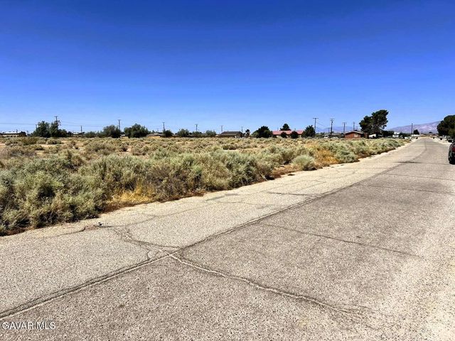 8536 Quezon Avenue, California City, CA 93505