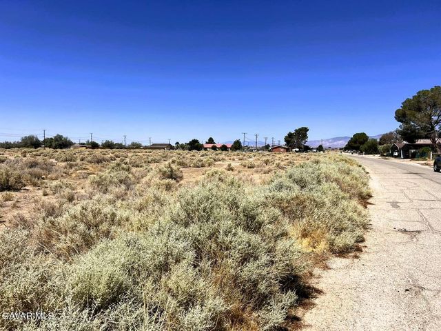 8536 Quezon Avenue, California City, CA 93505